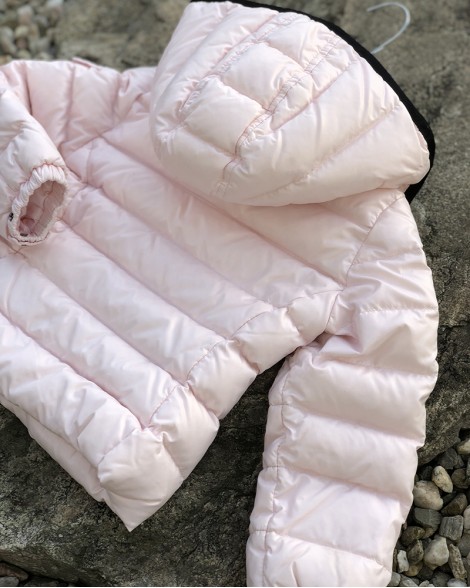Bunda dětská Moncler světle růžová